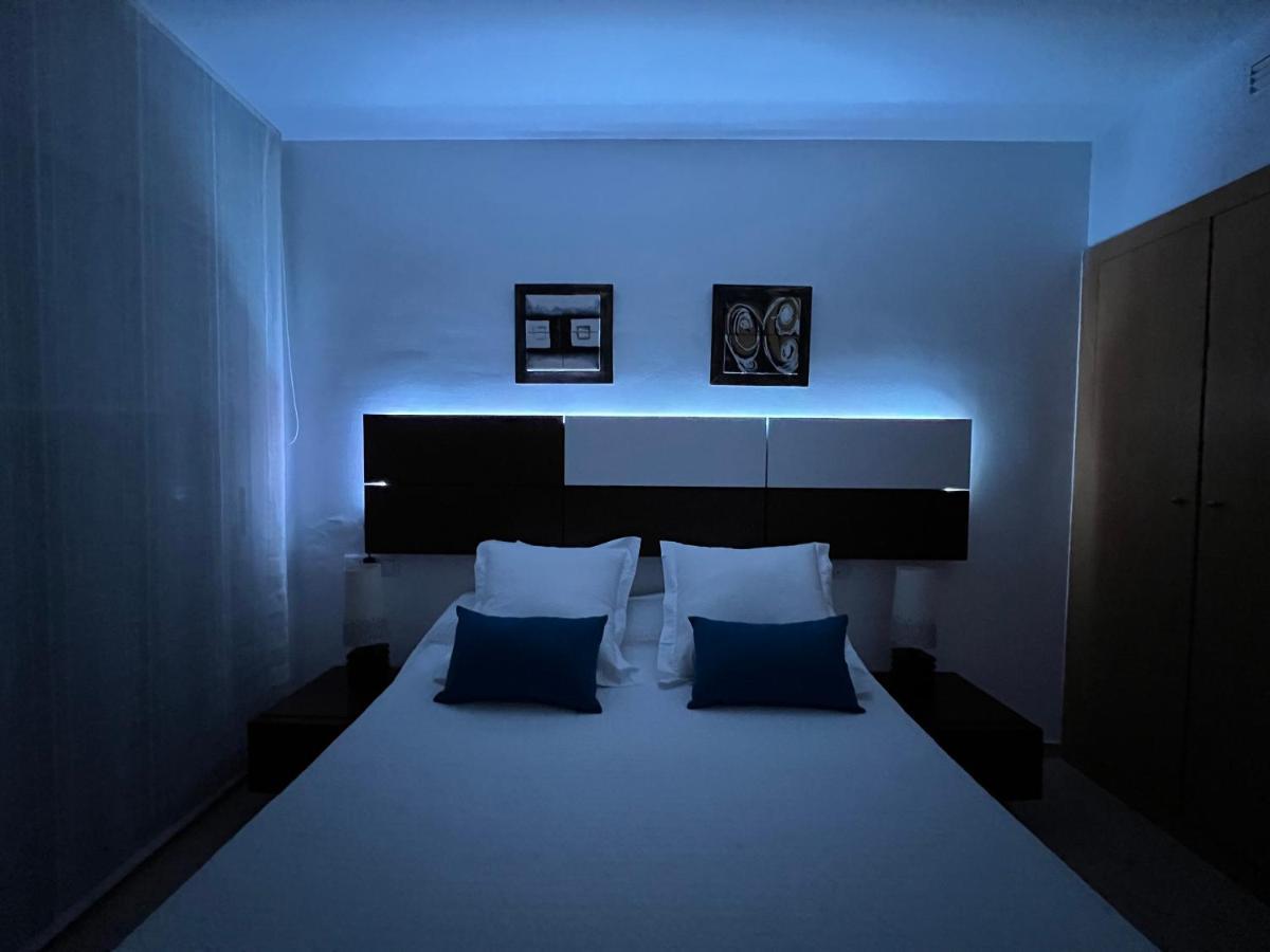 Blau Apartamento Frente A Los Canales Y Las Puestas De Sol De Roses Exterior photo